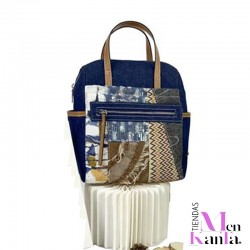 MOCHILA VAQUETRA CON ASAS