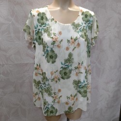 BLUSA ESTAMPADO FLOR PLISADA