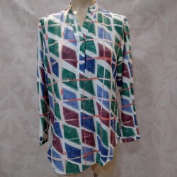 BLUSA PEPA CON BOTONES MANGA LARGA FRANCESA