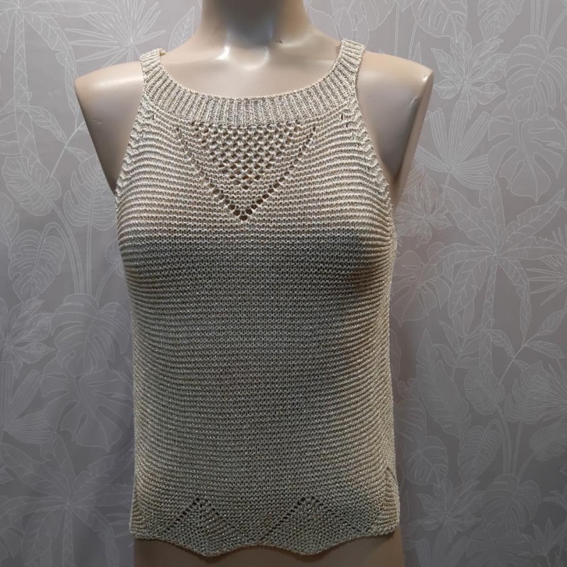 BLUSA LINA SIN MANGAS CALADA