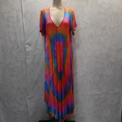 VESTIDO DEGRADADO CUELLO PICO LARGO MANGA CORTA