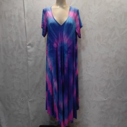 VESTIDO DEGRADADO CUELLO PICO LARGO MANGA CORTA
