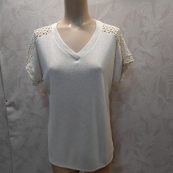 BLUSA MANGA CON REGILLA  ESPALDA LISA Y REGILLA