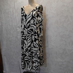 VESTIDO ESTAMPADO SIN  MANGA  T GRANDE