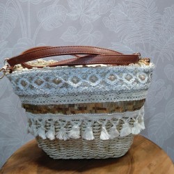 CAPAZA  BOLSO CON BORLONES Y PASAMANERIA