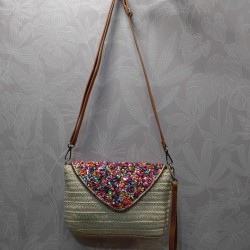 BOLSO BANDOLERA Y MANO CON PIEDRA COLOR EN SOLAPA