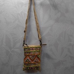 PORTAMOVIL ETNICO CON MOSTAZILLA  III