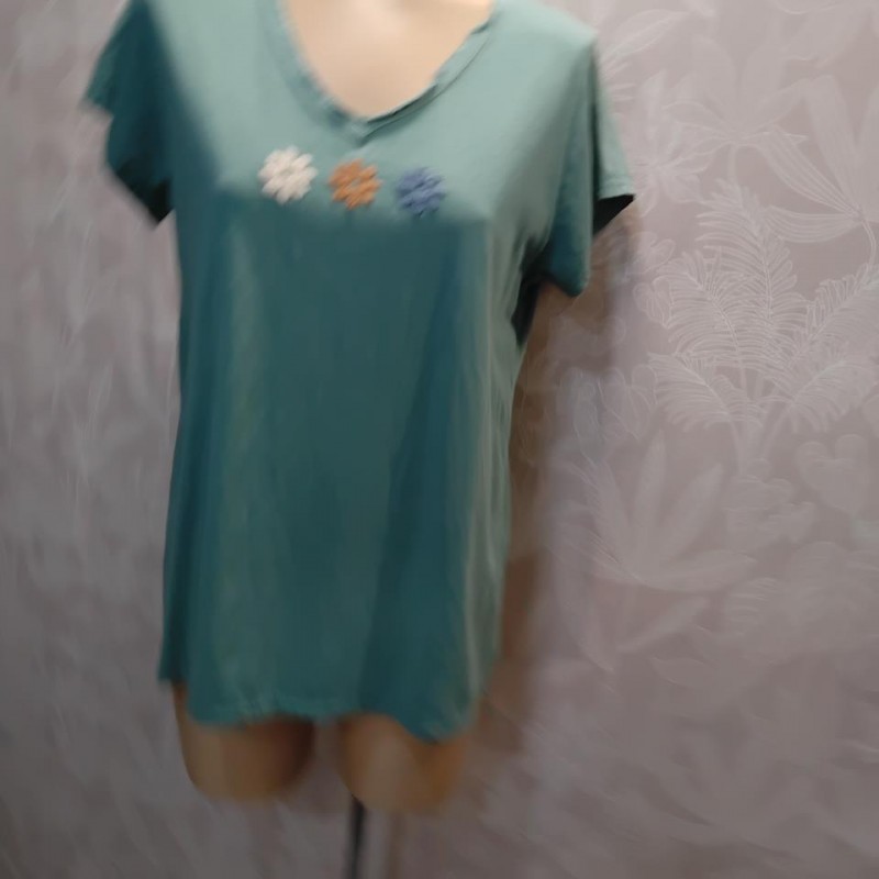 CAMISETA LISA CON FLORES/PEZ 