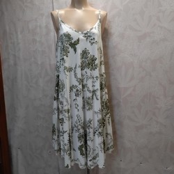 VESTIDO TIRANTE FINO ESTAMPADO 
