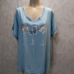 CAMISETA LARGA TRIDIBUJO CUELLO PICO