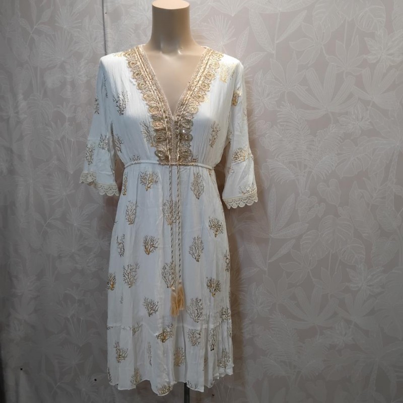 VESTIDO CLOE MANGA Y PASAMANERIA DORADA PECHO