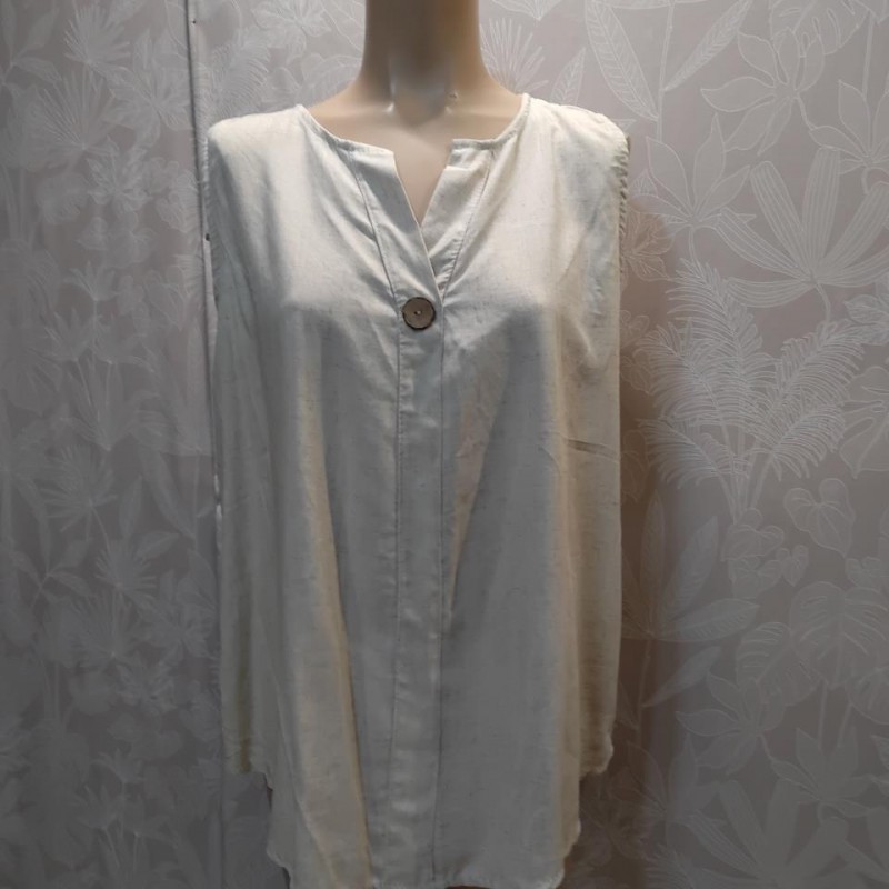 BLUSA SIN MANGA BOTON GRANDE TLINO