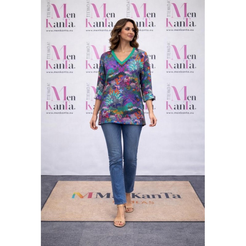 BLUSA NATURALEZA CUELLO PICO MANGA CORTA